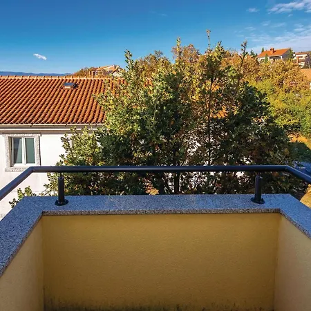 In With House Sea View Διαμέρισμα