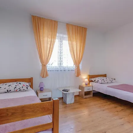 In With House Sea View Διαμέρισμα